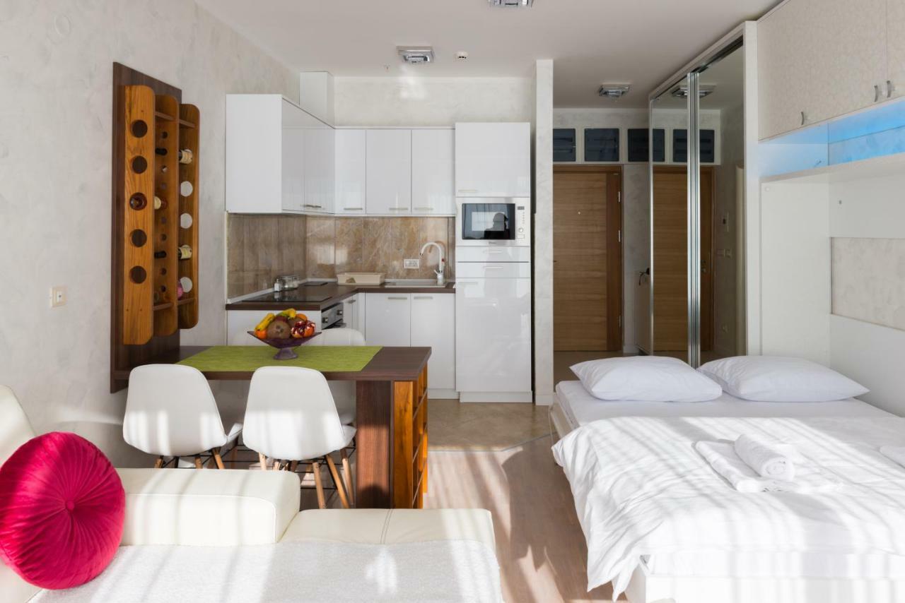 Harmonia Panorama Apartments بودفا المظهر الخارجي الصورة