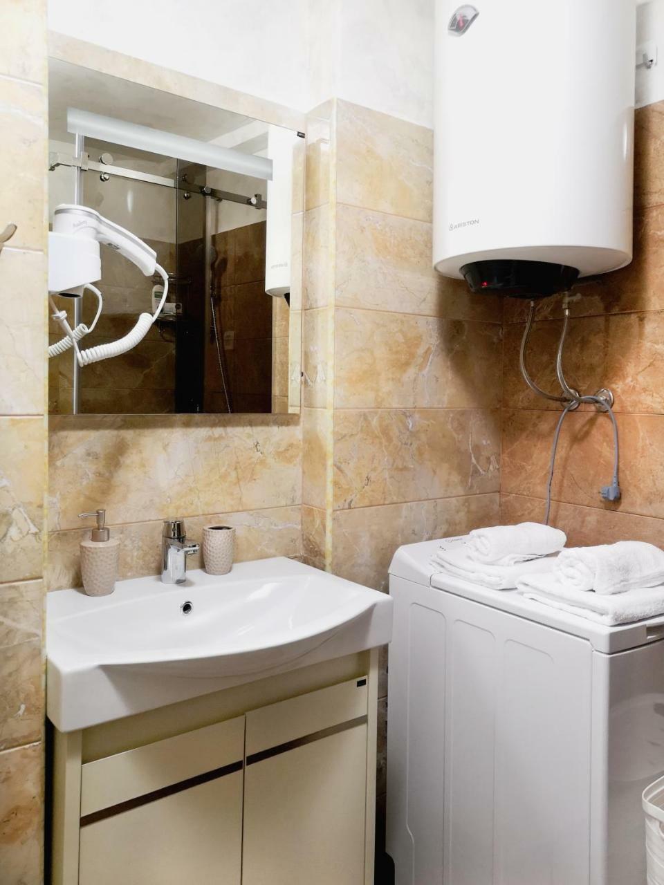 Harmonia Panorama Apartments بودفا المظهر الخارجي الصورة