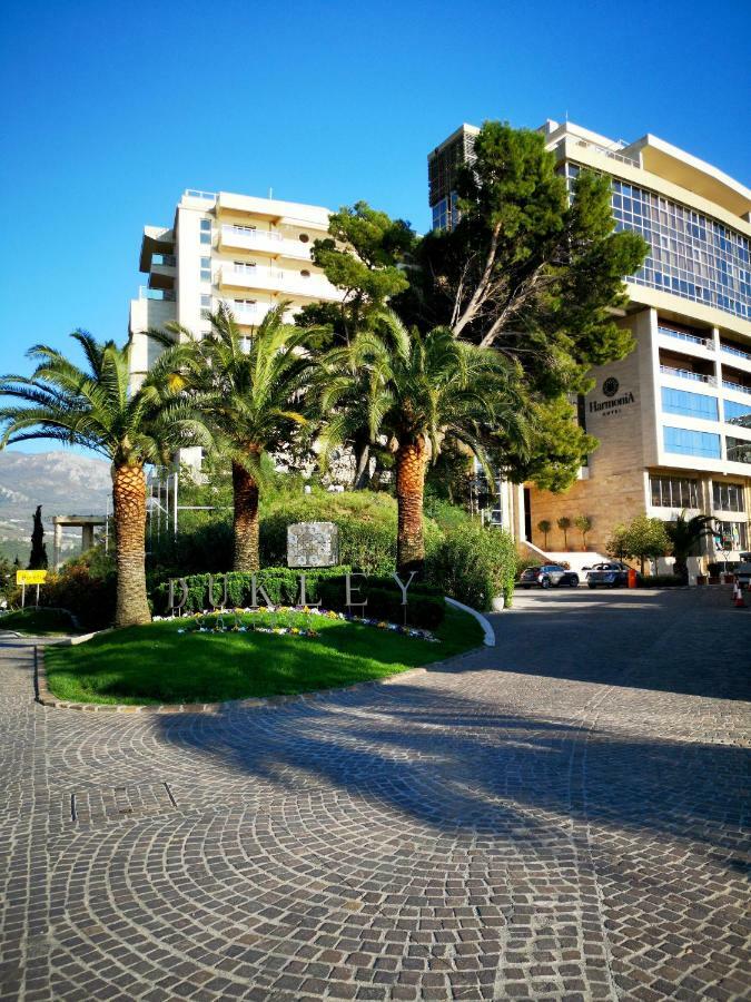 Harmonia Panorama Apartments بودفا المظهر الخارجي الصورة